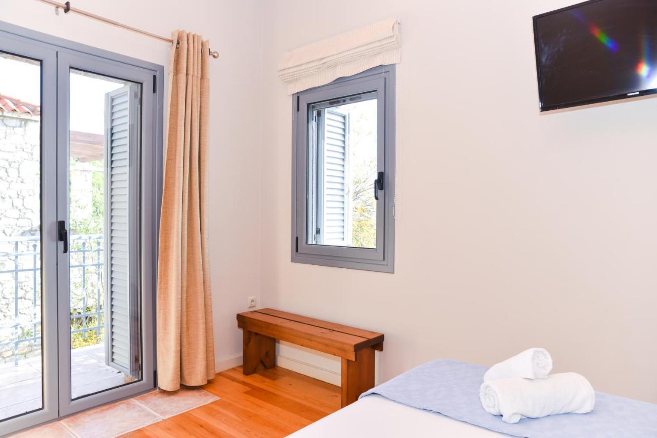 Ryalos Villas Kalamata Esterno foto