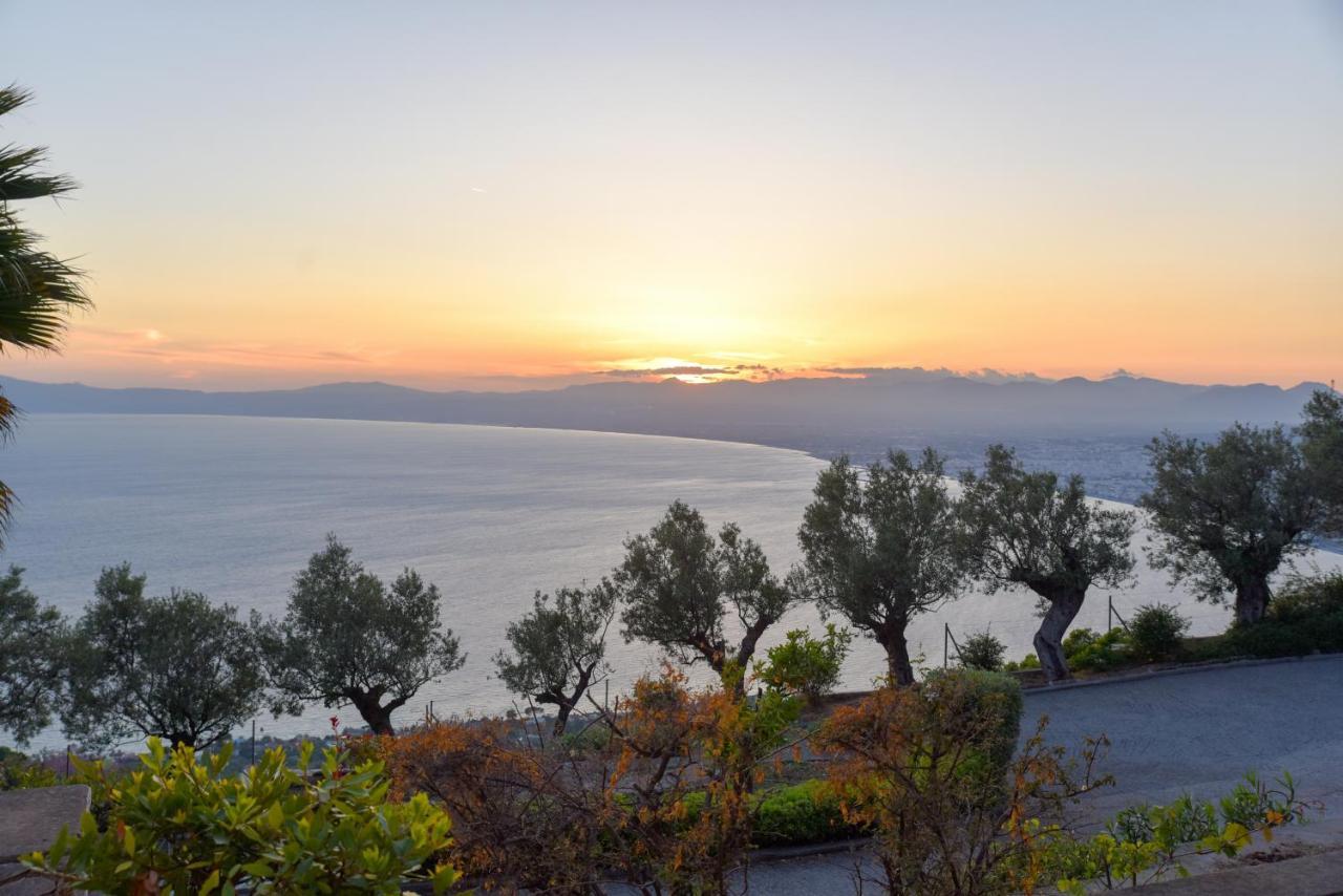 Ryalos Villas Kalamata Esterno foto